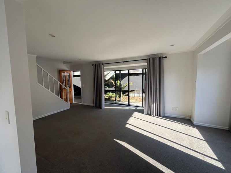 17D Burrows Avenue, Parnell, Auckland - Carousel 2