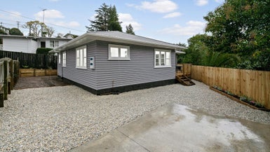 59A Peach Road, Glenfield, Auckland - Carousel 1