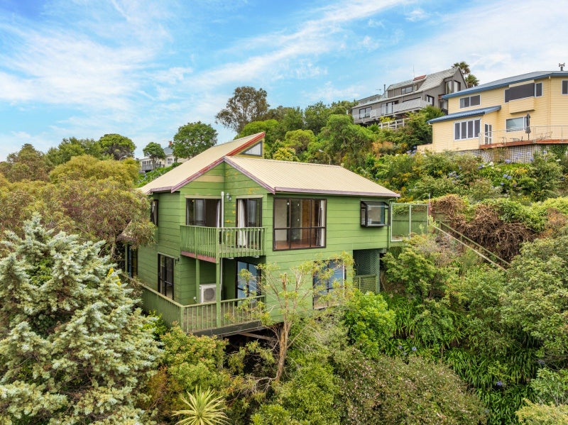 128 Priestley Terrace, Bluff Hill, Napier - Carousel 2
