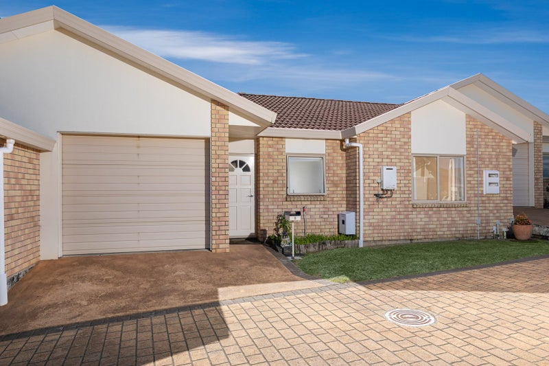 18/169 Sturges Road, Henderson, Auckland - Carousel 2