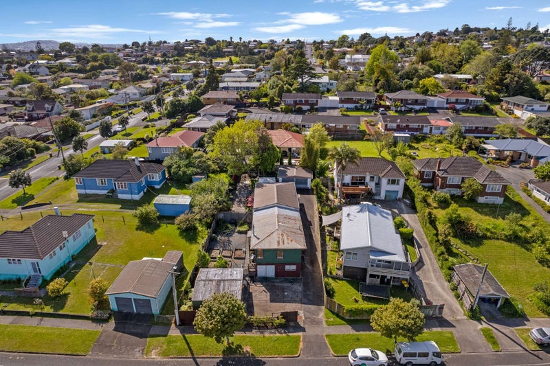 2/22 Captain Scott Road, Glen Eden, Auckland - Carousel 17