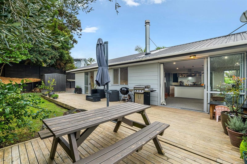 8 Blue Gum Drive, Warkworth, Warkworth - Carousel 1