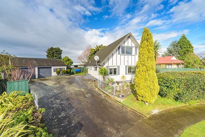 16 Hilton Street, BLACKBALL, Blackball - Carousel 1