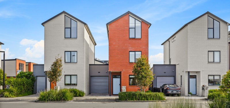 14 Peihana Road, Hobsonville, Auckland - Carousel 1