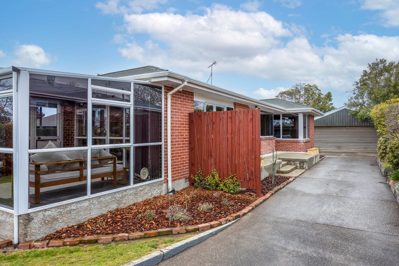 239A Lake Terrace Road, Shirley, Christchurch - Carousel 1