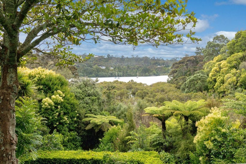 12 Oratau Place, Greenhithe, Auckland - Carousel 23