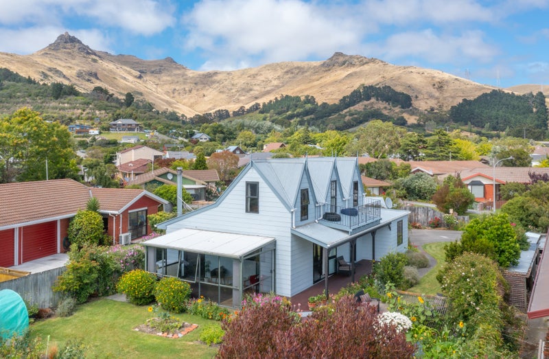 11 Warner Place, Heathcote Valley, Christchurch - Carousel 1