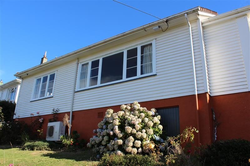 29 Prospect Bank, Wakari, Dunedin - Carousel 1