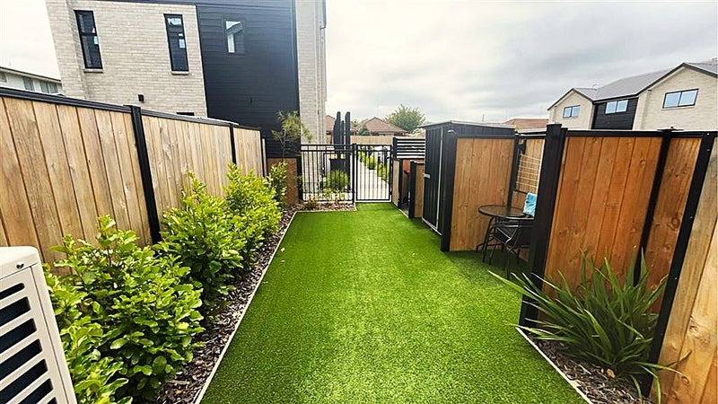 3/6B Taramea Place, Addington, Christchurch - Carousel 11