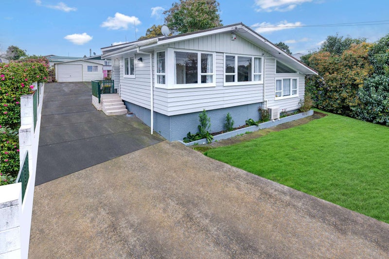 41 Greenhaven Avenue, Opaheke, Papakura - Carousel 1