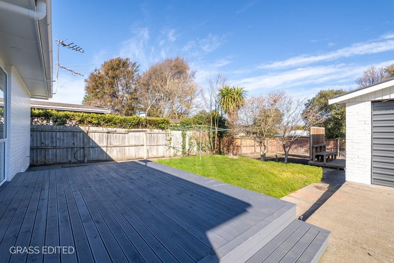 35 Lake Terrace Road, Burwood, Christchurch - Carousel 13