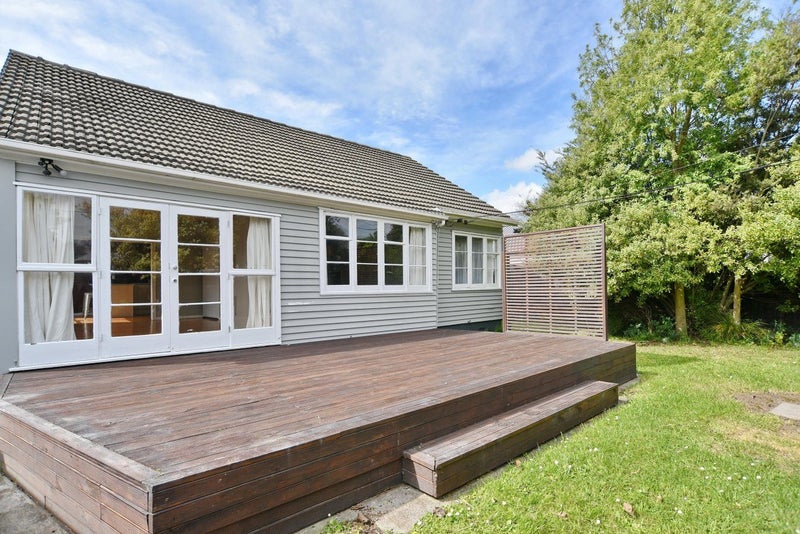 2 Davis Place, Woolston, Christchurch - Carousel 1