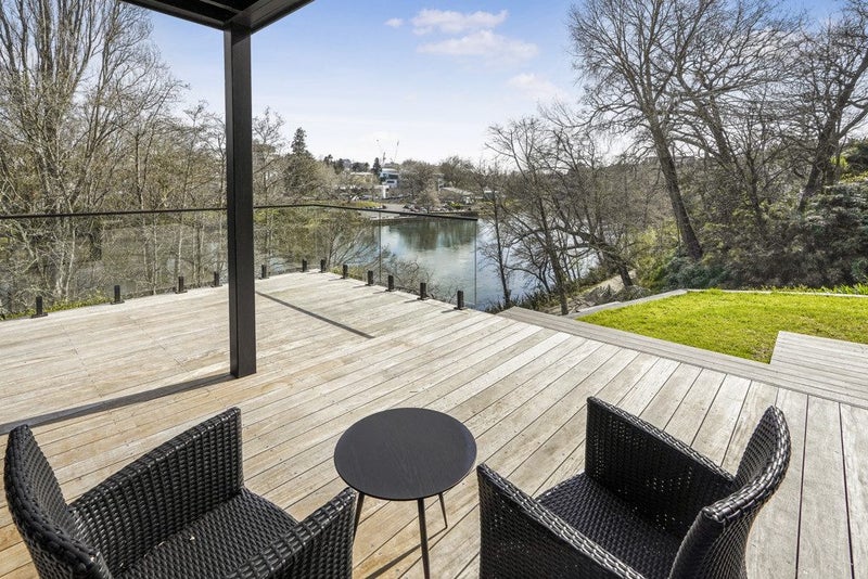 1C Wellington Street, Hamilton East, Hamilton - Carousel 1