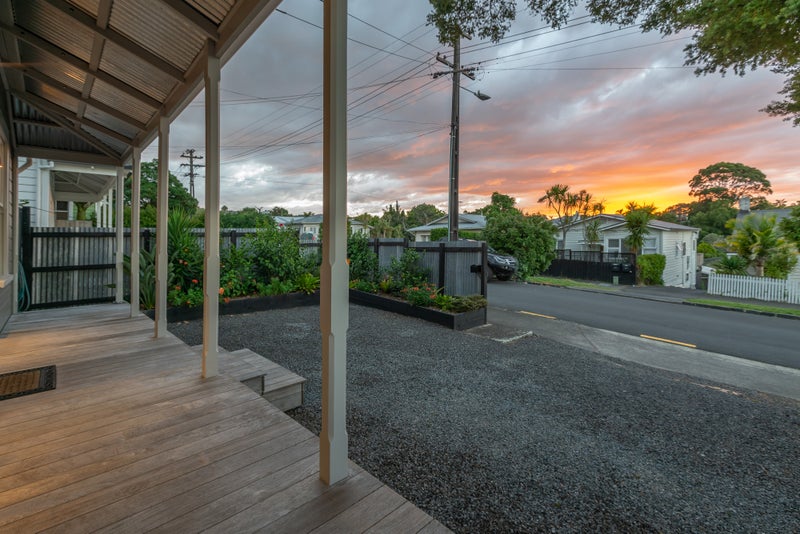 19 School Road, Morningside, Auckland - Carousel 20
