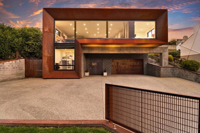 594 Peninsula Road, Kelvin Heights, Queenstown - Carousel 1