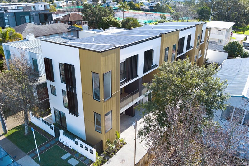 9C Lomond Street, Takapuna, Auckland - Carousel 1