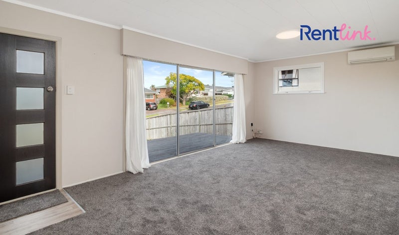 7 Glenn Terrace, Otumoetai, Tauranga - Carousel 2