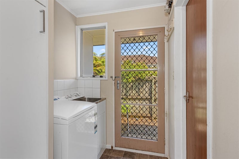 2/47 Chipping Lane, Redwood, Christchurch - Carousel 12