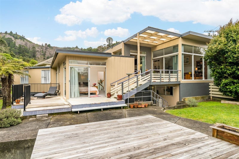 81 Kamahi Street, Stokes Valley, Lower Hutt - Carousel 2
