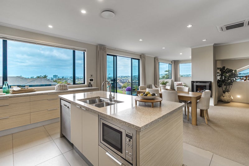 2 Ashburn Close, Orewa, Orewa - Carousel 2