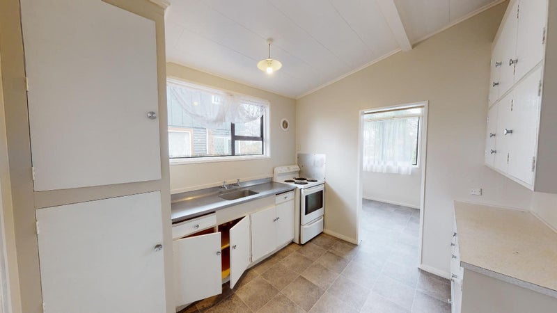 16 Motuoapa Place, Kelvin Grove, Palmerston North - Carousel 2