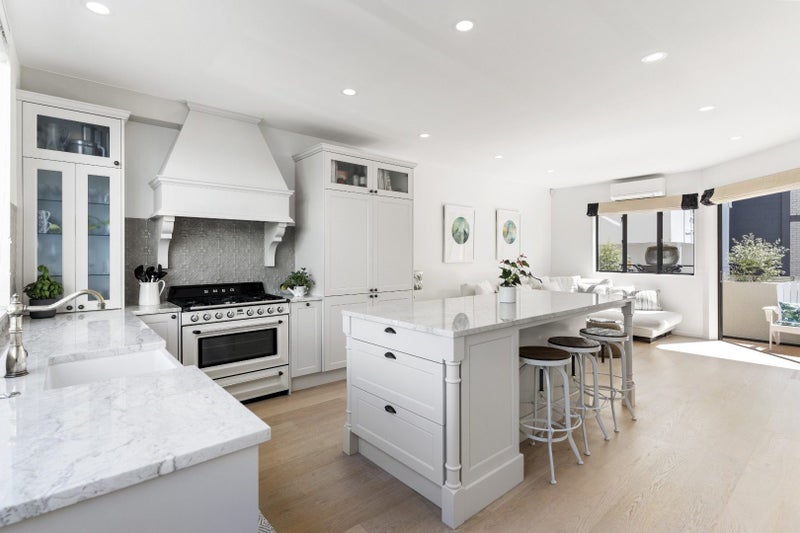 2/4 Fitzroy Street, Ponsonby, Auckland - Carousel 1