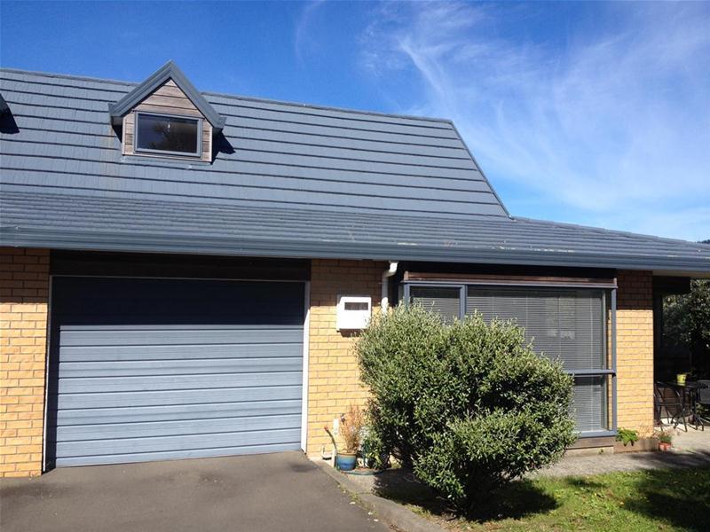 55B Ranui Terrace, Tawa, Wellington - Carousel 1