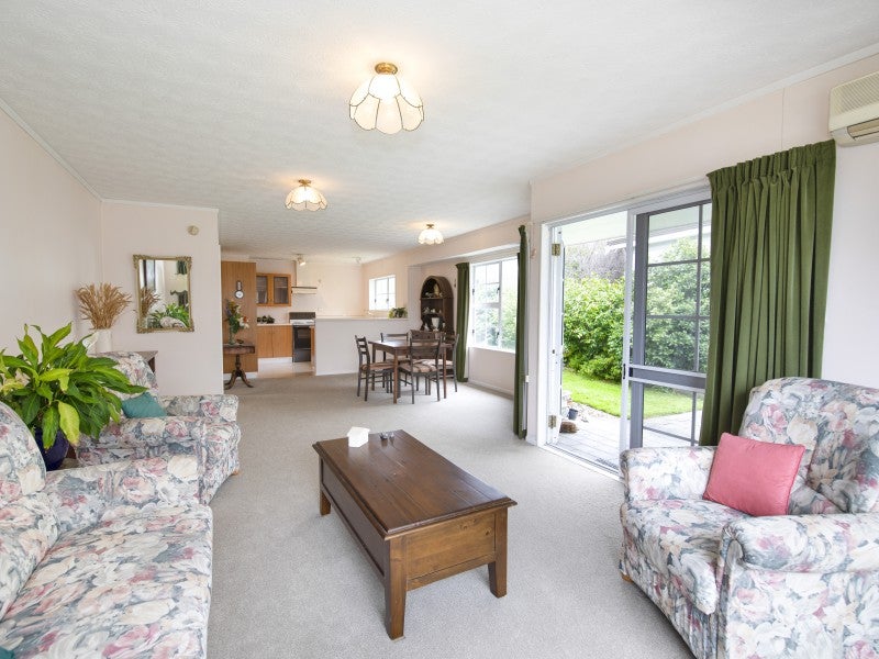 37 Guppy Road, Greenmeadows, Napier - Carousel 2
