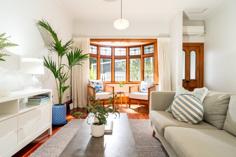 16 Stafford Street, Mount Victoria, Wellington - Carousel 1