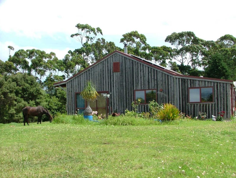 882 South Head Road, Helensville - Carousel 1