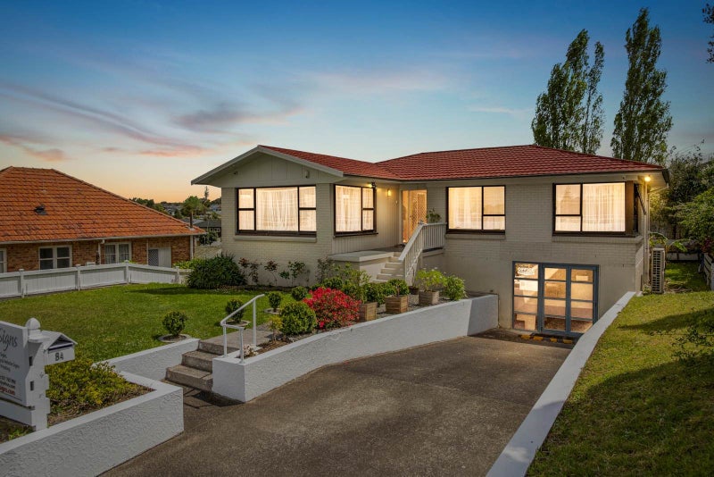 84 Tiverton Road, New Windsor, Auckland - Carousel 1