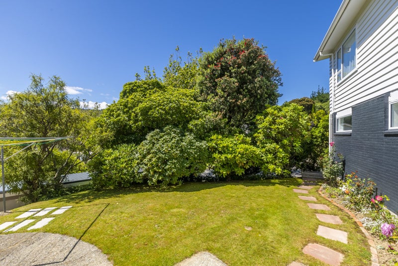 4 Sunrise Blvd, Tawa, Wellington - Carousel 27