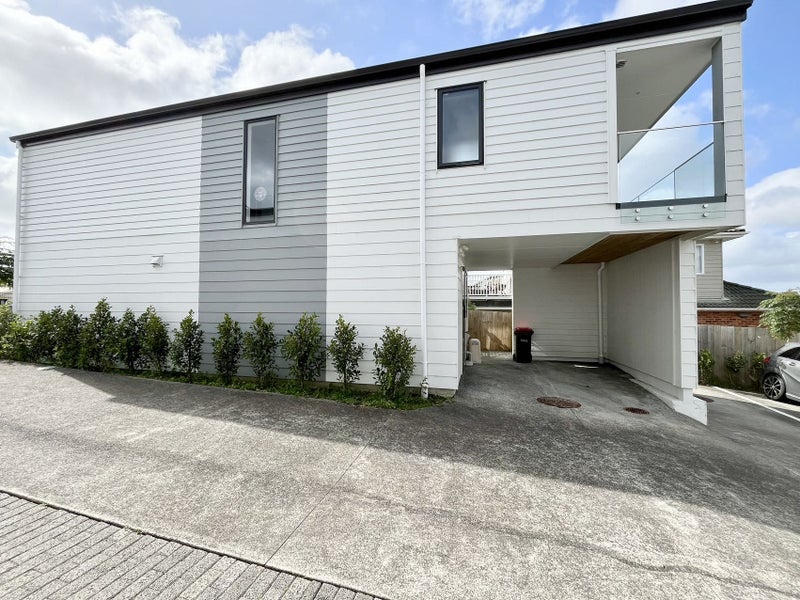 15 Astley Avenue, New Lynn, Auckland - Carousel 2