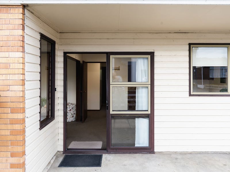 33B Thorn Street, Caversham, Dunedin - Carousel 2