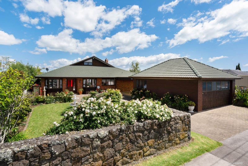 66A Mellons Bay Road, Mellons Bay, Auckland - Carousel 1