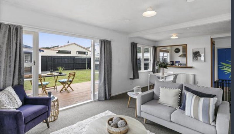 8 Karamea Grove, Wainuiomata, Lower Hutt - Carousel 1