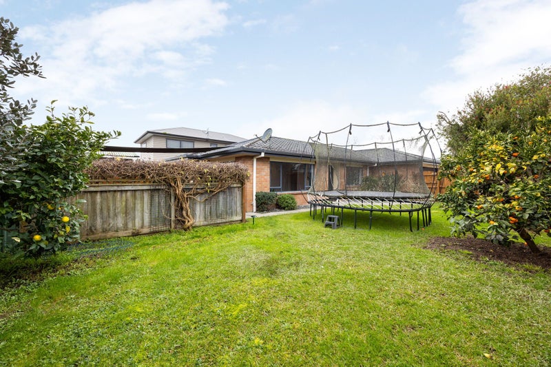 16A Bruce Avenue, Glenview, Hamilton - Carousel 2