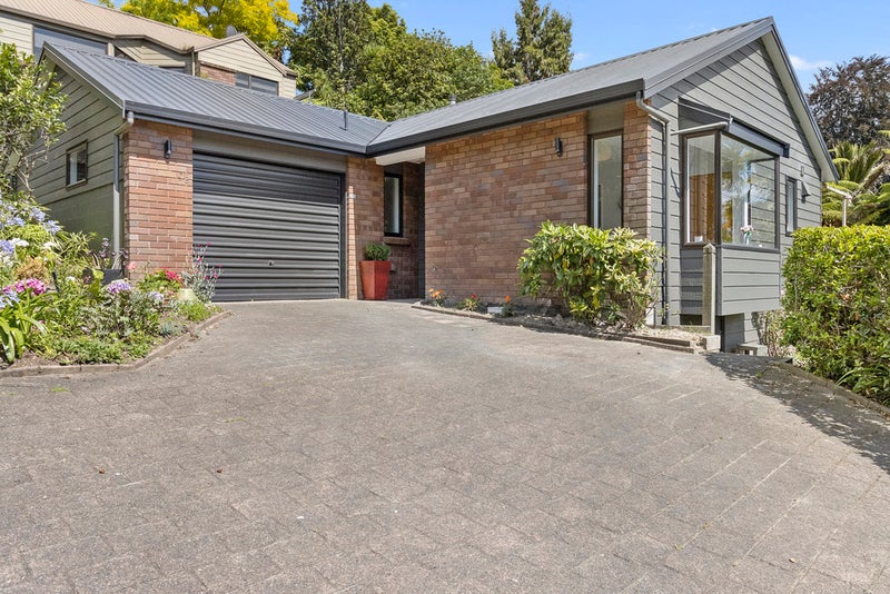 9B Hamilton Parade, Hamilton Central, Hamilton - Carousel 1