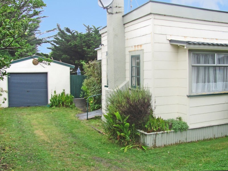 108 Park Avenue, Waitārere Beach, Levin - Carousel 2