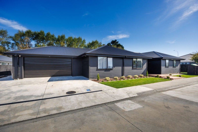 6 Ivy Lane, Kelvin Grove, Palmerston North - Carousel 1