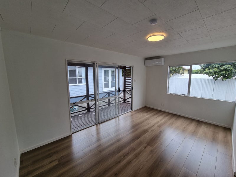 13 Wroughton Crescent, Otara, Auckland - Carousel 9