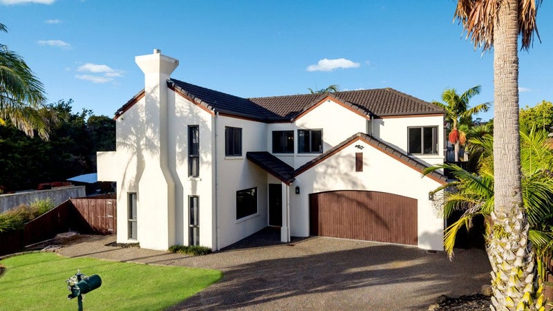 97 Mt Lebanon Crescent, The Gardens, Auckland - Carousel 1