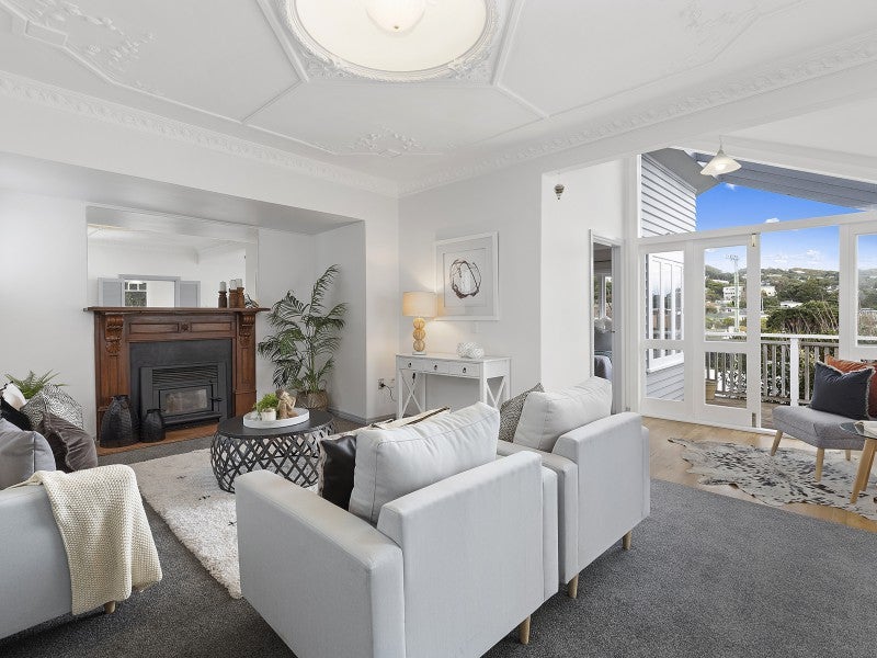 541 Broadway, Miramar, Wellington - Carousel 1