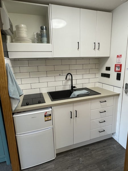 203/12 Martin Square, Te Aro, Wellington - Carousel 2