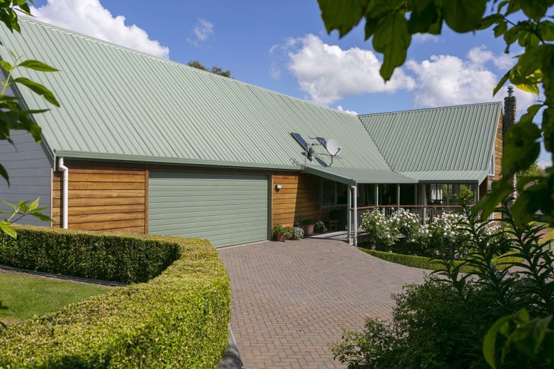 38 Chesham Avenue, Waipahihi, Taupo - Carousel 1