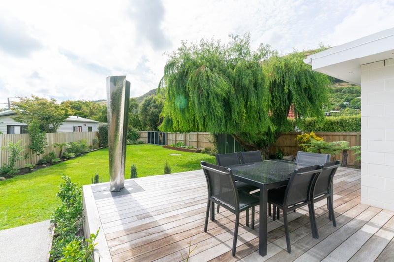 146 Wakefield Avenue, Sumner, Christchurch - Carousel 2