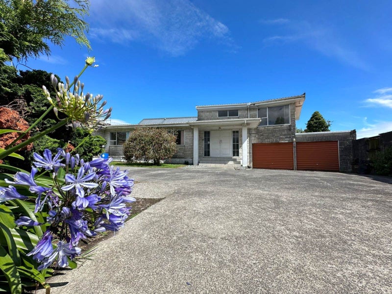 354 Hillsborough Road, Hillsborough, Auckland - Carousel 1