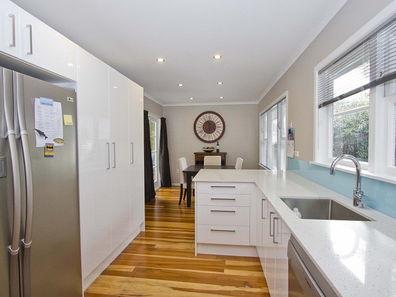 87 Peel Place, Wainuiomata, Lower Hutt - Carousel 2