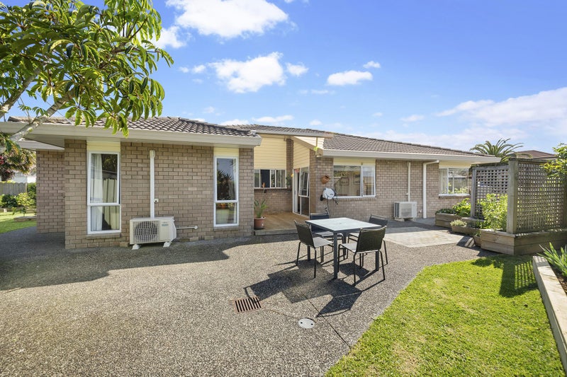 21 Fremantle Place, Pakuranga Heights, Auckland - Carousel 2