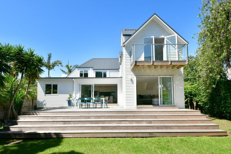 20 Glamis Avenue, Manly, Whangaparaoa - Carousel 1